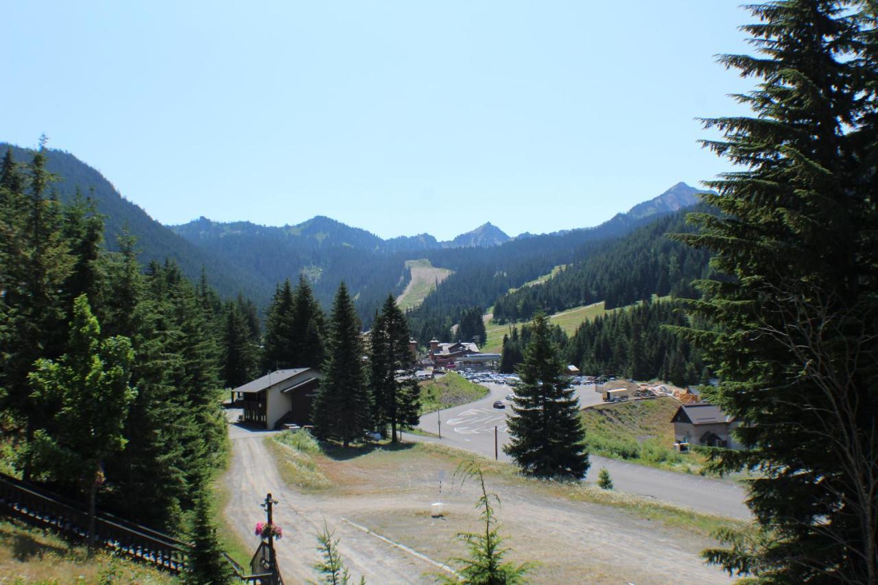 Crystal Chalets Greenwater Esterno foto